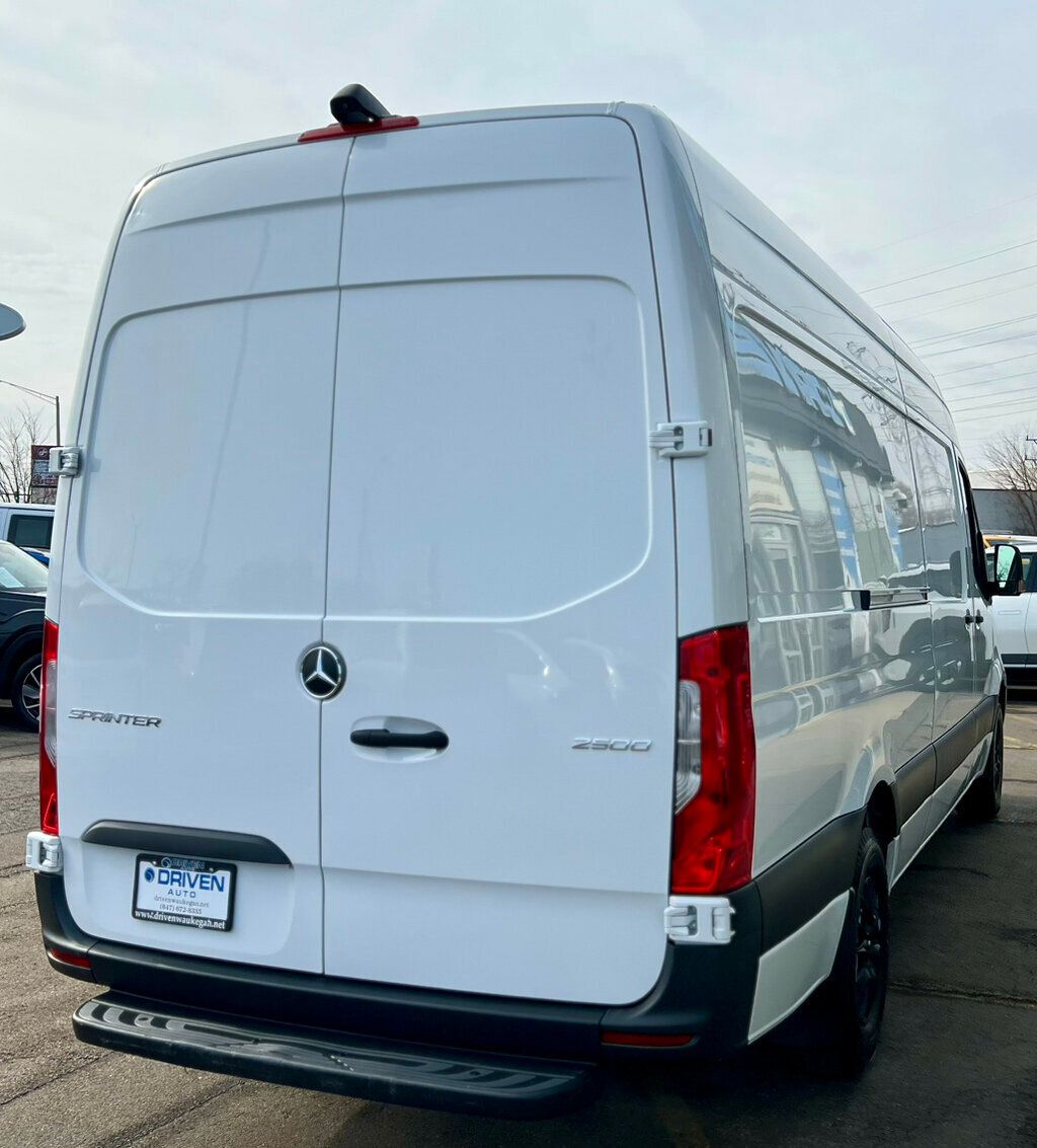 2023 Mercedes-Benz Sprinter Cargo Van 2500 High Roof I4 Diesel HO 170" RWD - 22990489 - 4