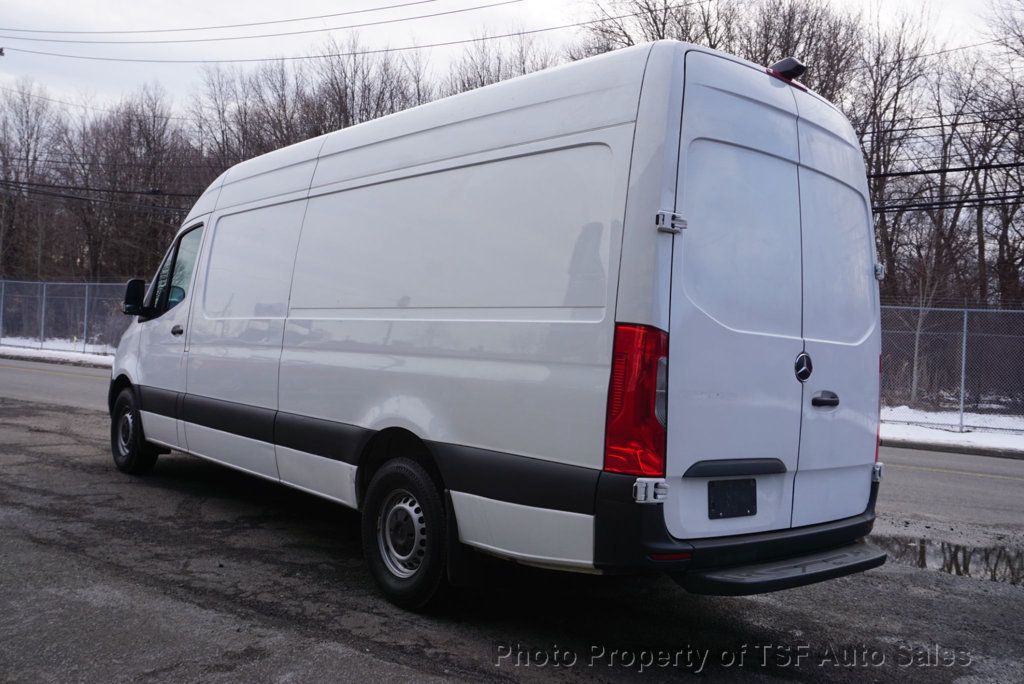 2023 Mercedes-Benz Sprinter Cargo Van 2500 High Roof I4 Gas 170" RWD - 22975934 - 4