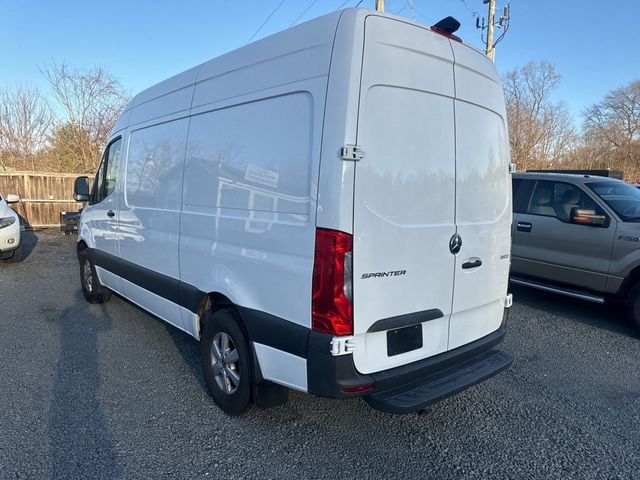 2023 Mercedes-Benz Sprinter Cargo Van 2500 Standard Roof I4 Diesel 144" RWD - 22769436 - 4