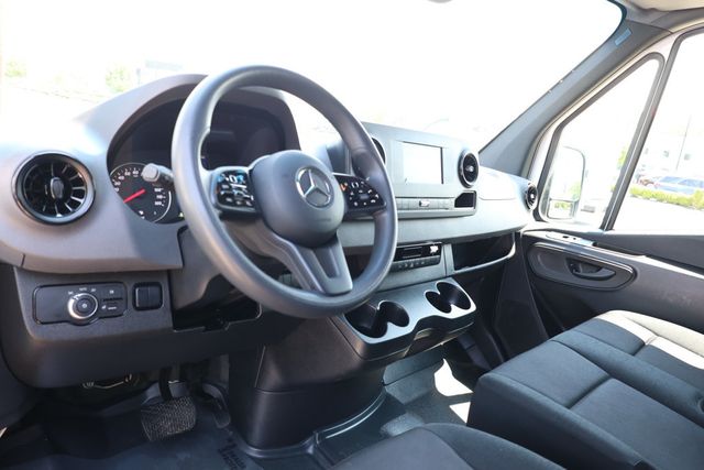 2023 Mercedes-Benz Sprinter Cargo Van 2500 Standard Roof I4 Diesel 144'' RWD w/ Premium Package - 23029319 - 10
