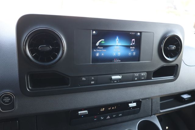 2023 Mercedes-Benz Sprinter Cargo Van 2500 Standard Roof I4 Diesel 144'' RWD w/ Premium Package - 23029319 - 15