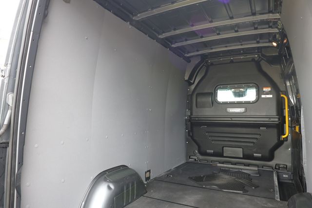 2023 Mercedes-Benz Sprinter Cargo Van 2500 Standard Roof I4 Diesel HO 144" 4WD - 23019550 - 19