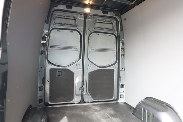 2023 Mercedes-Benz Sprinter Cargo Van 2500 Standard Roof I4 Diesel HO 144" 4WD - 23019550 - 23