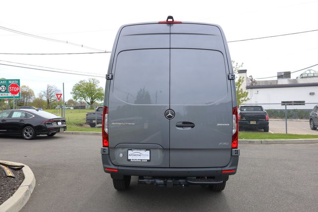 2023 Mercedes-Benz Sprinter Cargo Van 2500 Standard Roof I4 Diesel HO 144" 4WD - 23019550 - 3