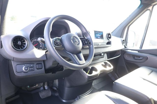 2023 Mercedes-Benz Sprinter Cargo Van 2500 Standard Roof I4 Diesel HO 144" RWD - 22947915 - 10