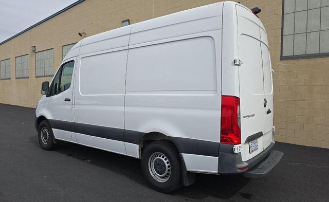 2023 Mercedes-Benz Sprinter Cargo Van 2500 Standard Roof I4 Gas 144" RWD - 22956027 - 3