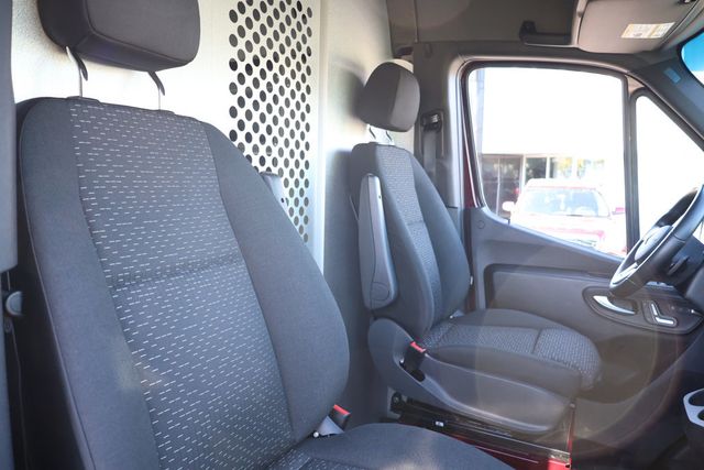2023 Mercedes-Benz Sprinter Crew Van 2500 Standard Roof I4 Gas 144" RWD - 23022434 - 22