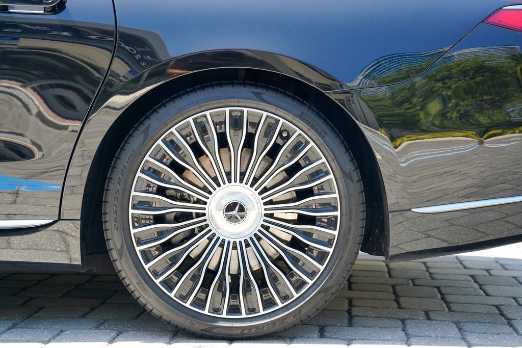 2023 Mercedes-Benz S-Class Maybach S 580 4MATIC Sedan - 23044612 - 16