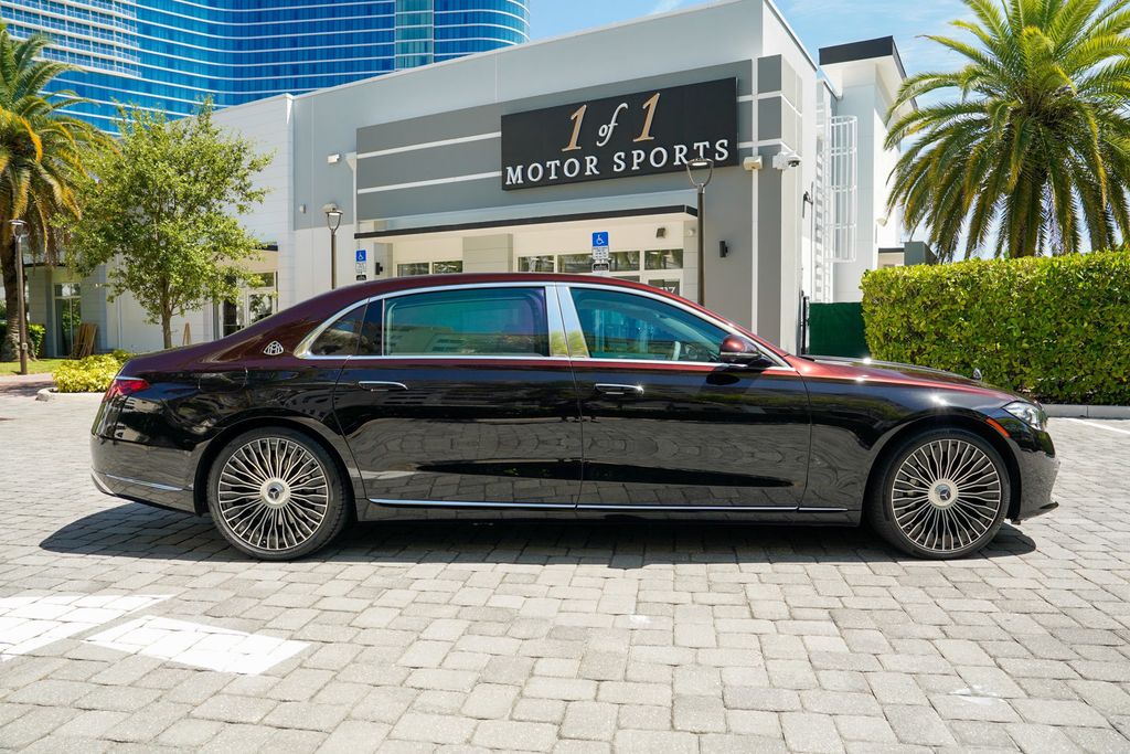 2023 Mercedes-Benz S-Class Maybach S 580 4MATIC Sedan - 23044612 - 32