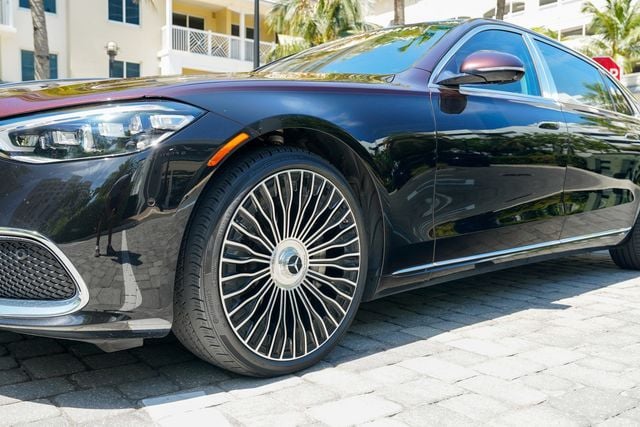 2023 Mercedes-Benz S-Class Maybach S 580 4MATIC Sedan - 23044612 - 40