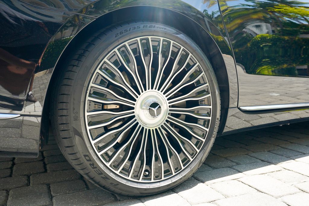 2023 Mercedes-Benz S-Class Maybach S 580 4MATIC Sedan - 23044612 - 47