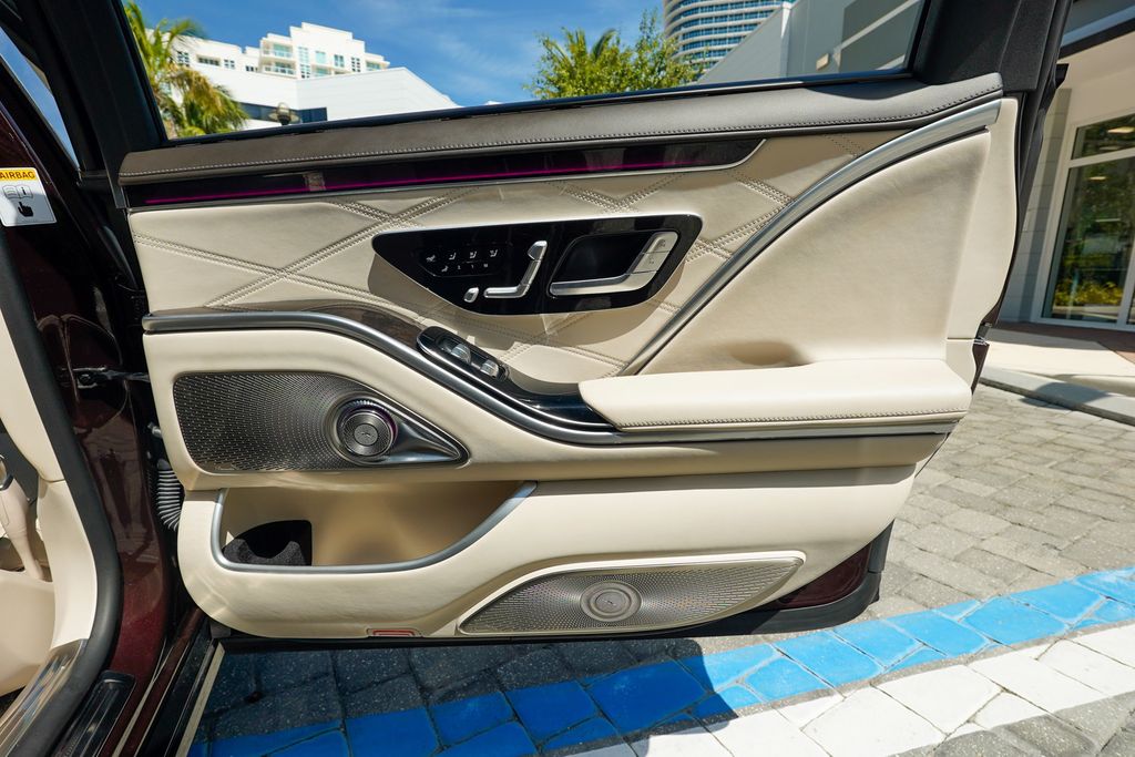 2023 Mercedes-Benz S-Class Maybach S 580 4MATIC Sedan - 23044612 - 93
