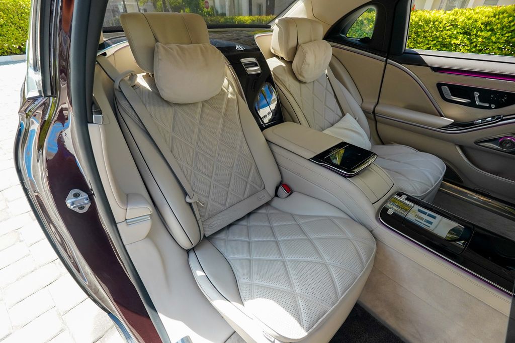 2023 Mercedes-Benz S-Class Maybach S 580 4MATIC Sedan - 23044612 - 96