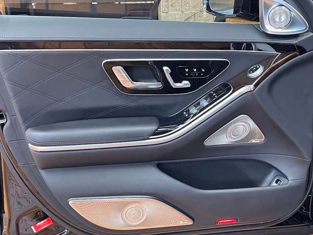 2023 Mercedes-Benz S-Class Maybach S 680 4MATIC Sedan - 22988459 - 22