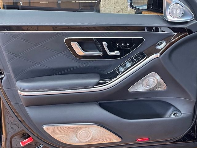 2023 Mercedes-Benz S-Class Maybach S 680 4MATIC Sedan - 22988459 - 22