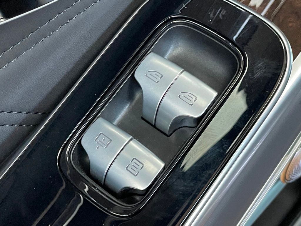 2023 Mercedes-Benz S-Class Maybach S 680 4MATIC Sedan - 22988459 - 29