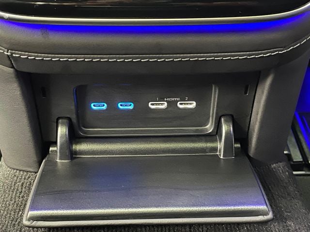 2023 Mercedes-Benz S-Class Maybach S 680 4MATIC Sedan - 22988459 - 40