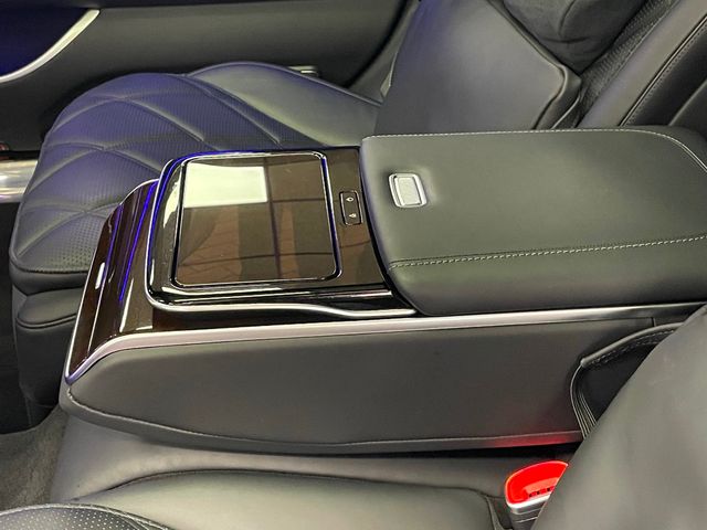 2023 Mercedes-Benz S-Class Maybach S 680 4MATIC Sedan - 22988459 - 43