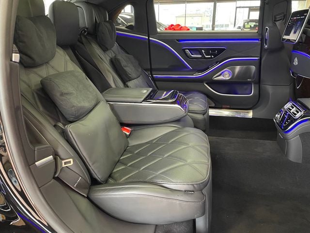 2023 Mercedes-Benz S-Class Maybach S 680 4MATIC Sedan - 22988459 - 49