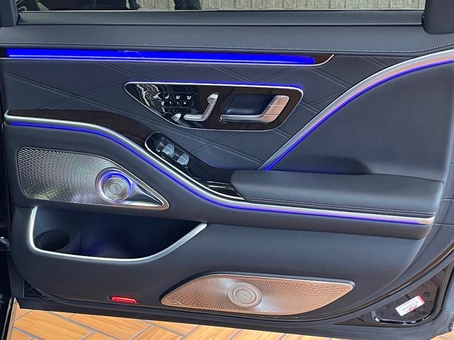 2023 Mercedes-Benz S-Class Maybach S 680 4MATIC Sedan - 22988459 - 50