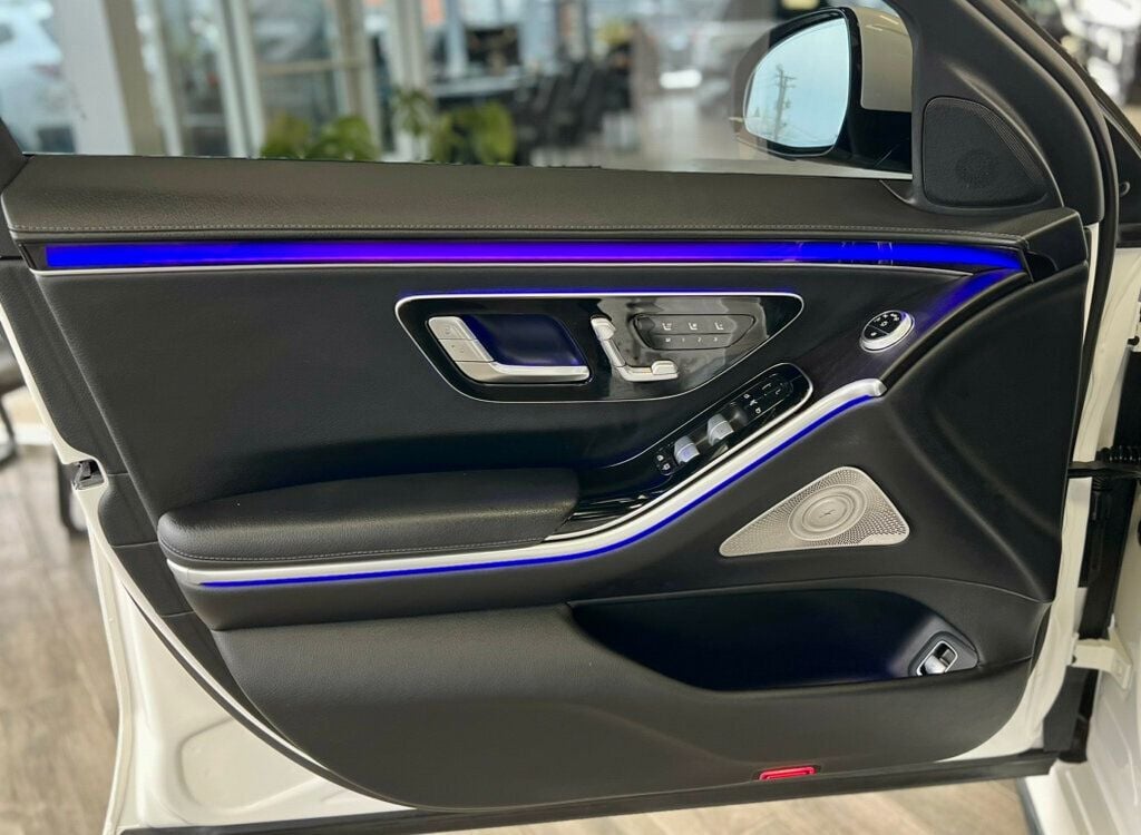 2023 Mercedes-Benz S-Class S 500 4MATIC Sedan - 22978646 - 11