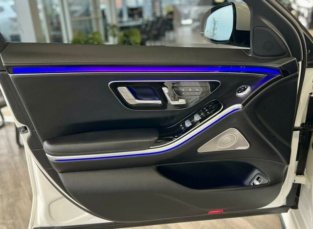 2023 Mercedes-Benz S-Class S 500 4MATIC Sedan - 22978646 - 11