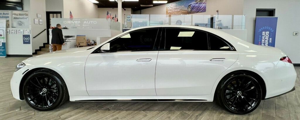 2023 Mercedes-Benz S-Class S 500 4MATIC Sedan - 22978646 - 40