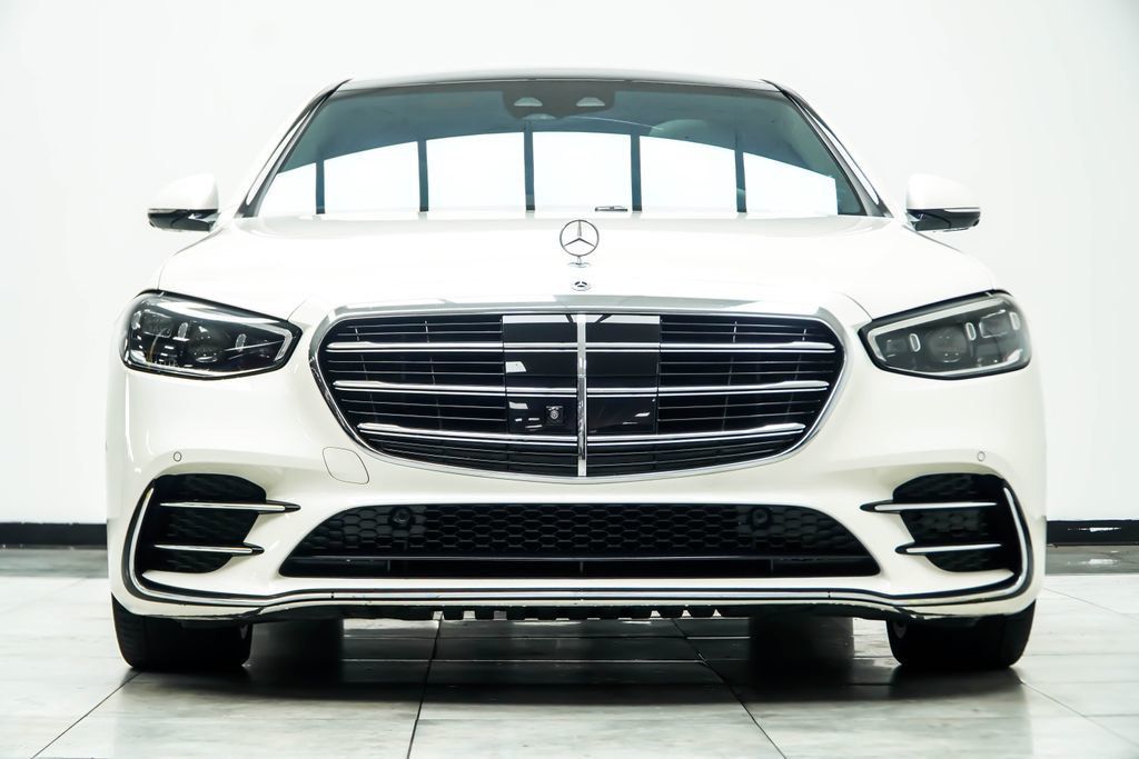 Mercedes-Benz S-Class photo 10