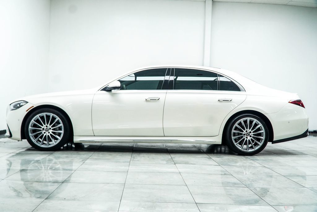 Mercedes-Benz S-Class photo 14