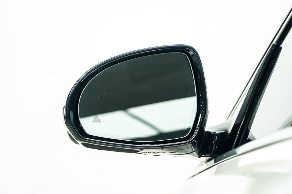 Mercedes-Benz S-Class photo 20