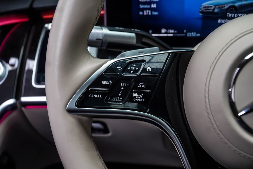 Mercedes-Benz S-Class photo 35
