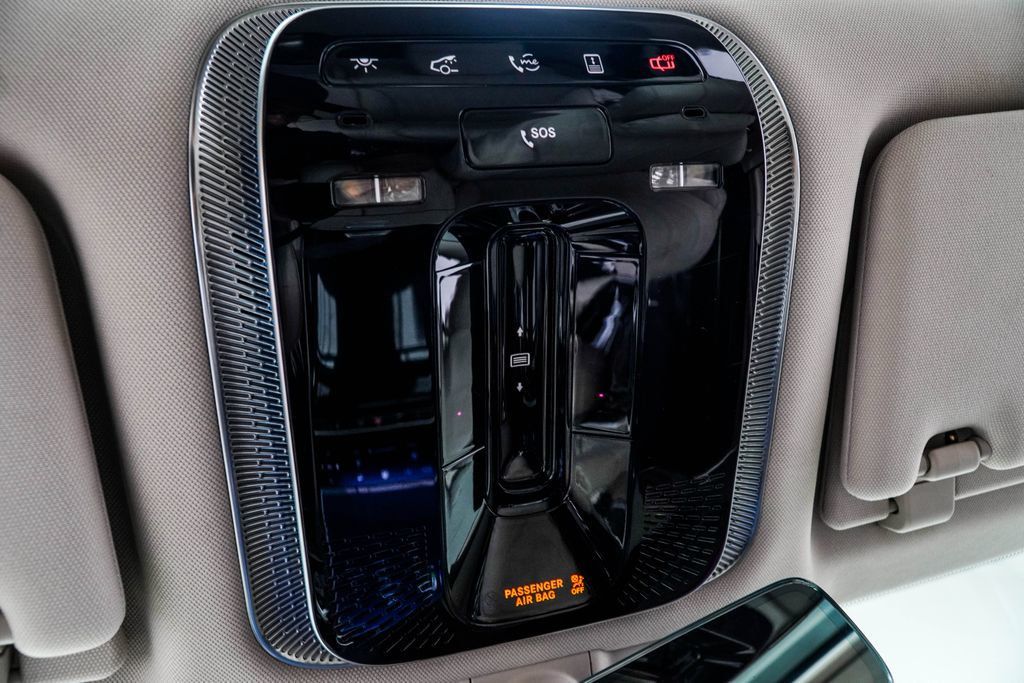 Mercedes-Benz S-Class photo 38