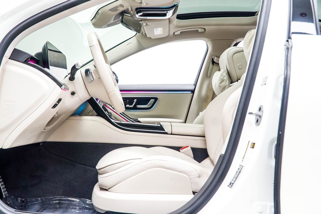 Mercedes-Benz S-Class photo 44