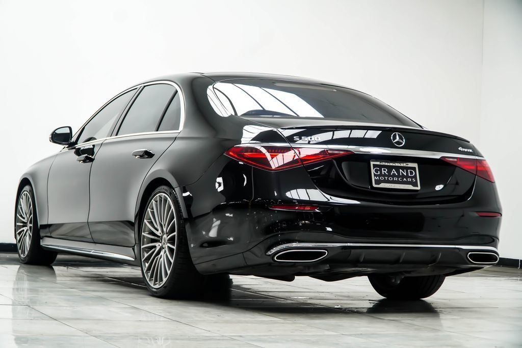 Mercedes-Benz S-Class photo 13