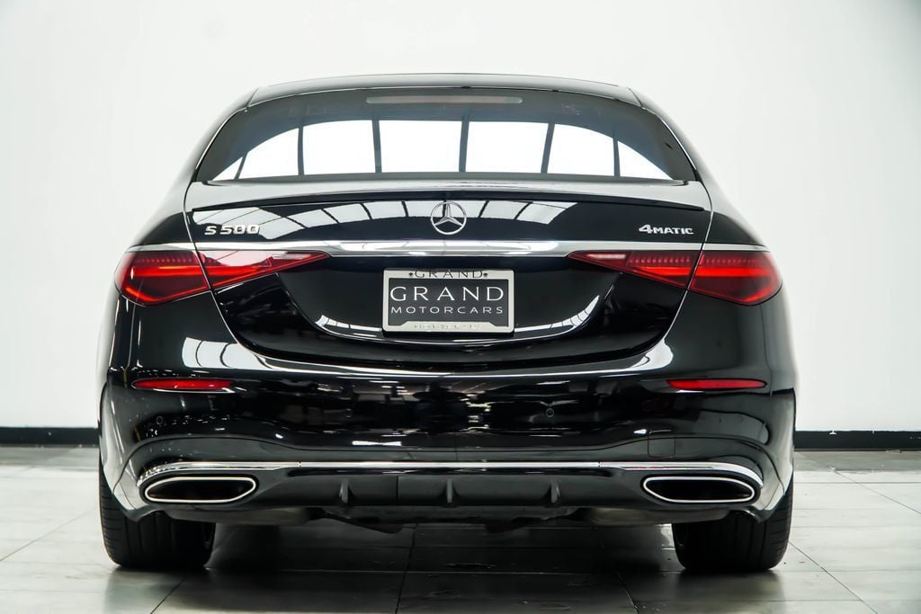 Mercedes-Benz S-Class photo 14