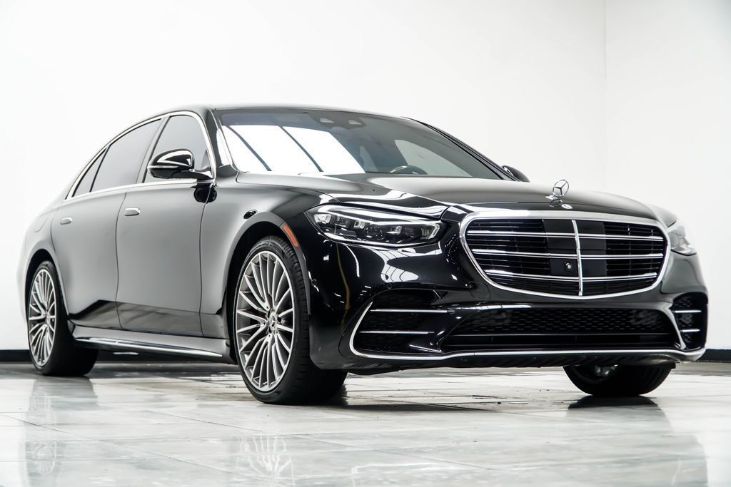 Mercedes-Benz S-Class photo 4