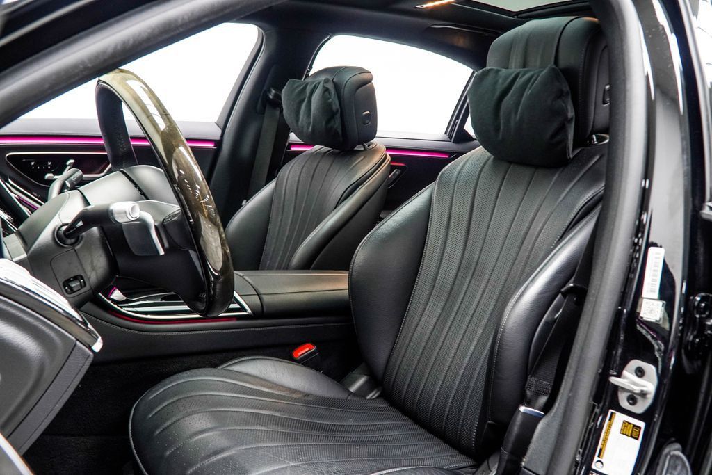 Mercedes-Benz S-Class photo 43