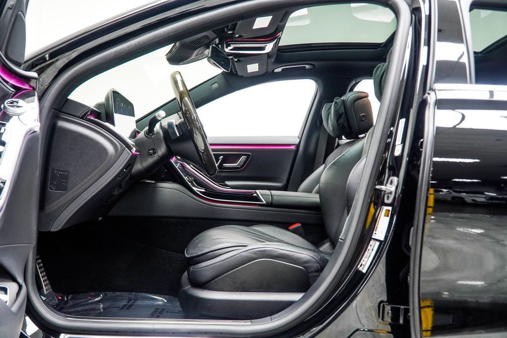 Mercedes-Benz S-Class photo 44