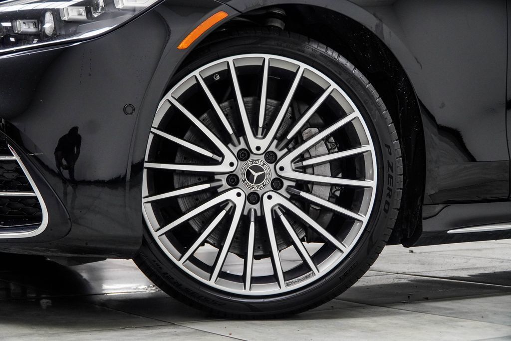 Mercedes-Benz S-Class photo 6