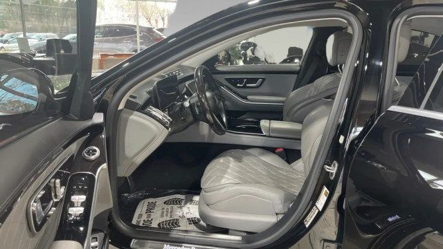 2023 Mercedes-Benz S-Class S 580 4MATIC Sedan - 22972308 - 9