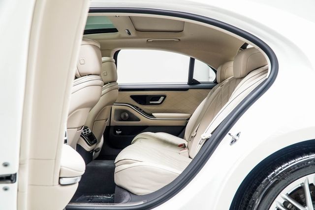 2023 Mercedes-Benz S-Class S 580 4MATIC Sedan - 22933447 - 36