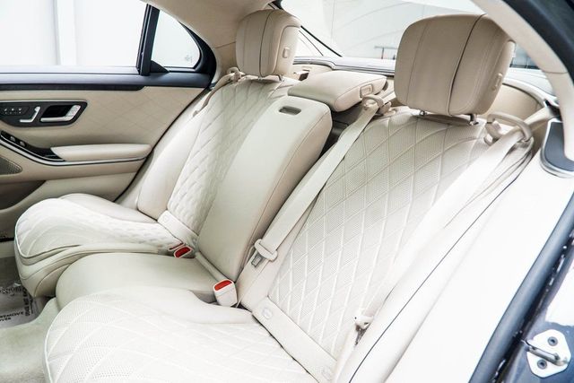 2023 Mercedes-Benz S-Class S 580 4MATIC Sedan - 22990234 - 40