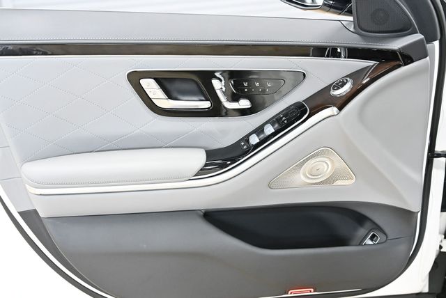 2023 Mercedes-Benz S-Class S 580 4MATIC Sedan - 22967157 - 33