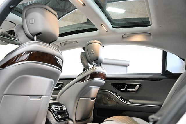2023 Mercedes-Benz S-Class S 580 4MATIC Sedan - 22967157 - 44
