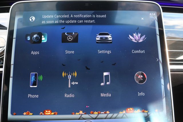 2023 Mercedes-Benz S-Class S 580 4MATIC Sedan with AMG Line and Warmth & Comfort Packages - 22940145 - 18