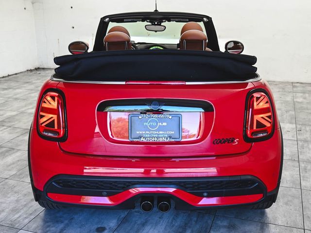 2023 MINI Convertible Cooper S's photo