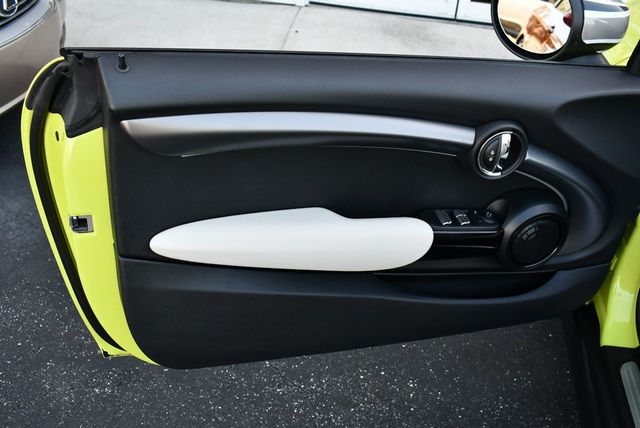 2023 MINI Cooper S Convertible W/Iconic Trim 2.0 and Touchscreen Navigation - 22971815 - 10