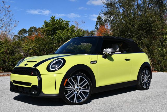 2023 MINI Cooper S Convertible W/Iconic Trim 2.0 and Touchscreen Navigation - 22971815 - 23