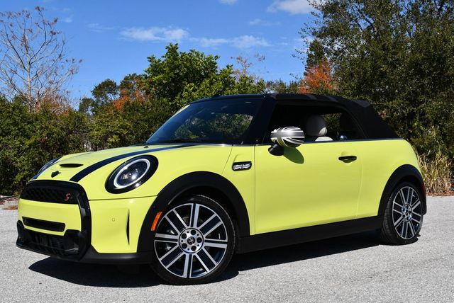 2023 MINI Cooper S Convertible W/Iconic Trim 2.0 and Touchscreen Navigation - 22971815 - 25