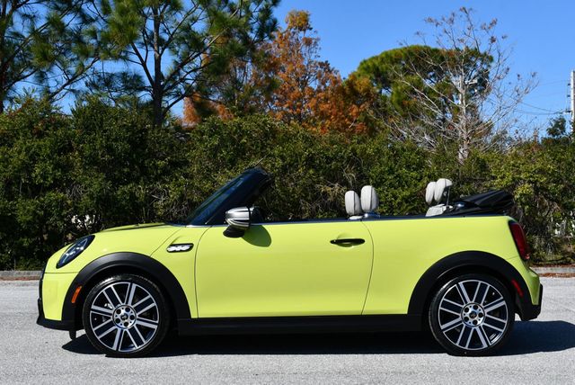2023 MINI Cooper S Convertible W/Iconic Trim 2.0 and Touchscreen Navigation - 22971815 - 2